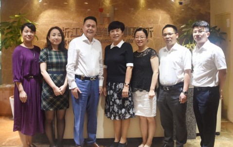 江苏欣达律师事务所主任严青一行莅临我所交流学习