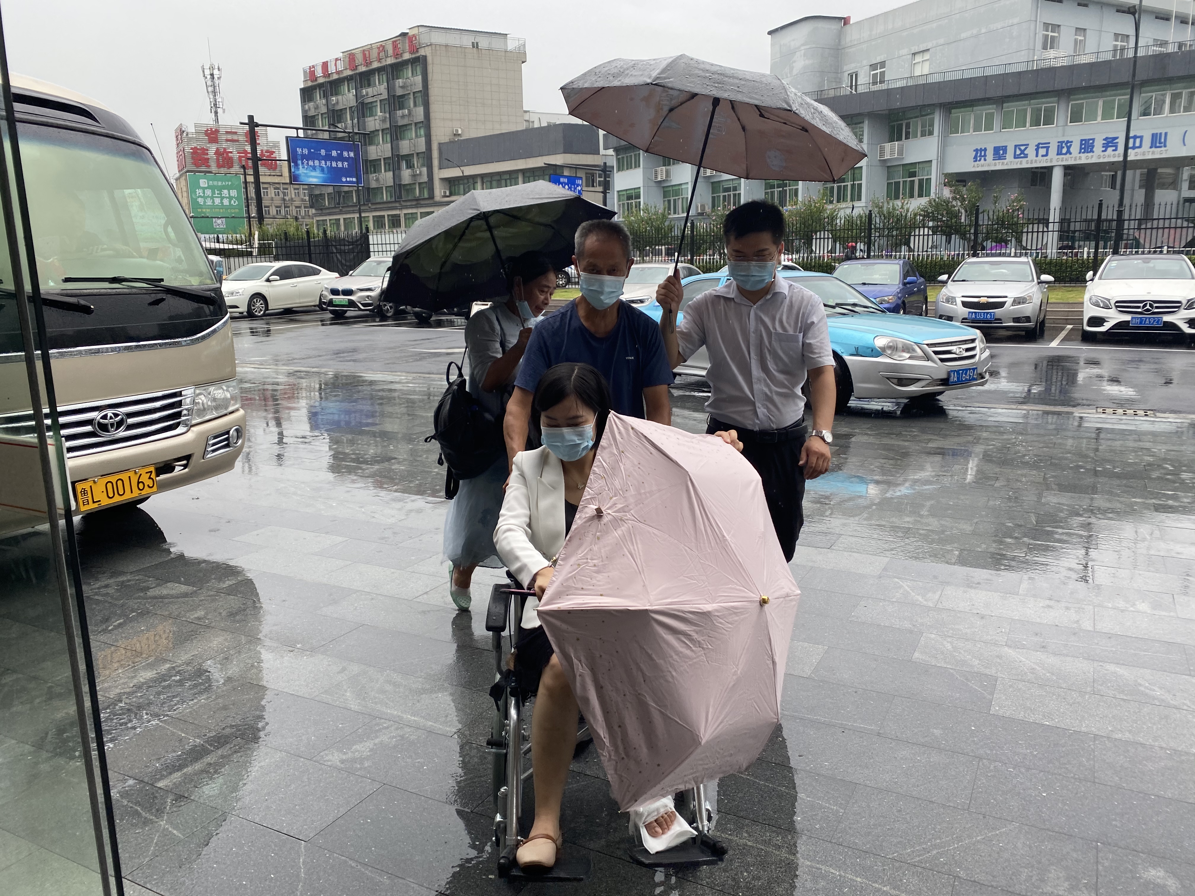 风雨同舟.jpg