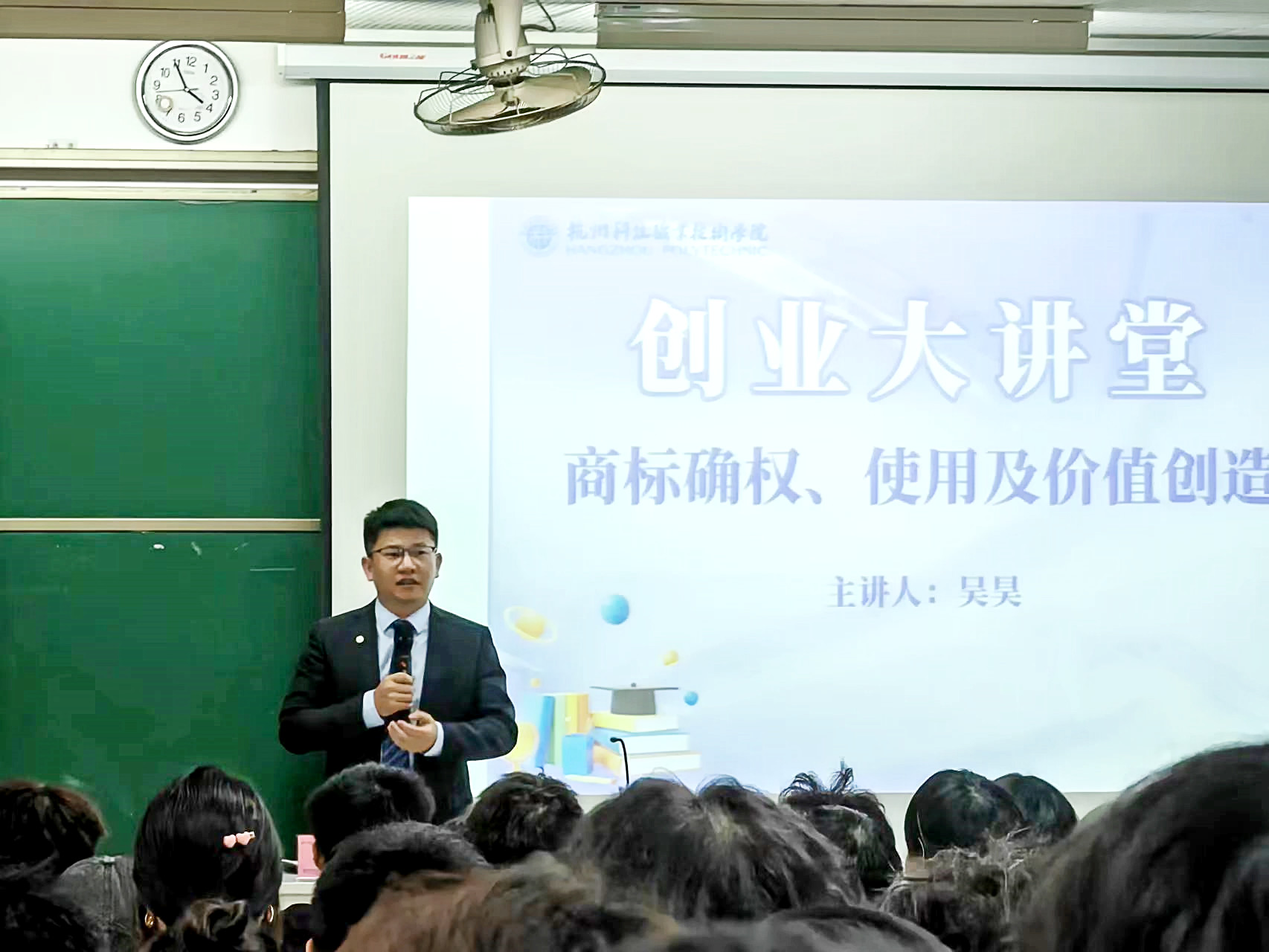 fbf5295cbff5ad27f171450153481d1.jpg fbf5295cbff5ad27f171450153481d1.jpg