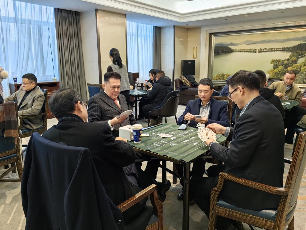滑一.jpg