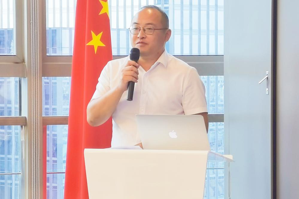 朱舒阳2_副本.jpg 朱舒阳2_副本.jpg